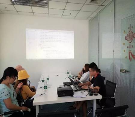 https://mmbiz.qpic.cn/mmbiz_jpg/EWpb9OL1o11jZ7hXqsqciaQJdicASZHiaGT3osuOcGXb2VdWXiaWJYiaXxlhAY4qbJzdMQ3GIXicTgVyASWAlCFQqmibg/640?wx_fmt=jpeg&wxfrom=5&wx_lazy=1&wx_co=1